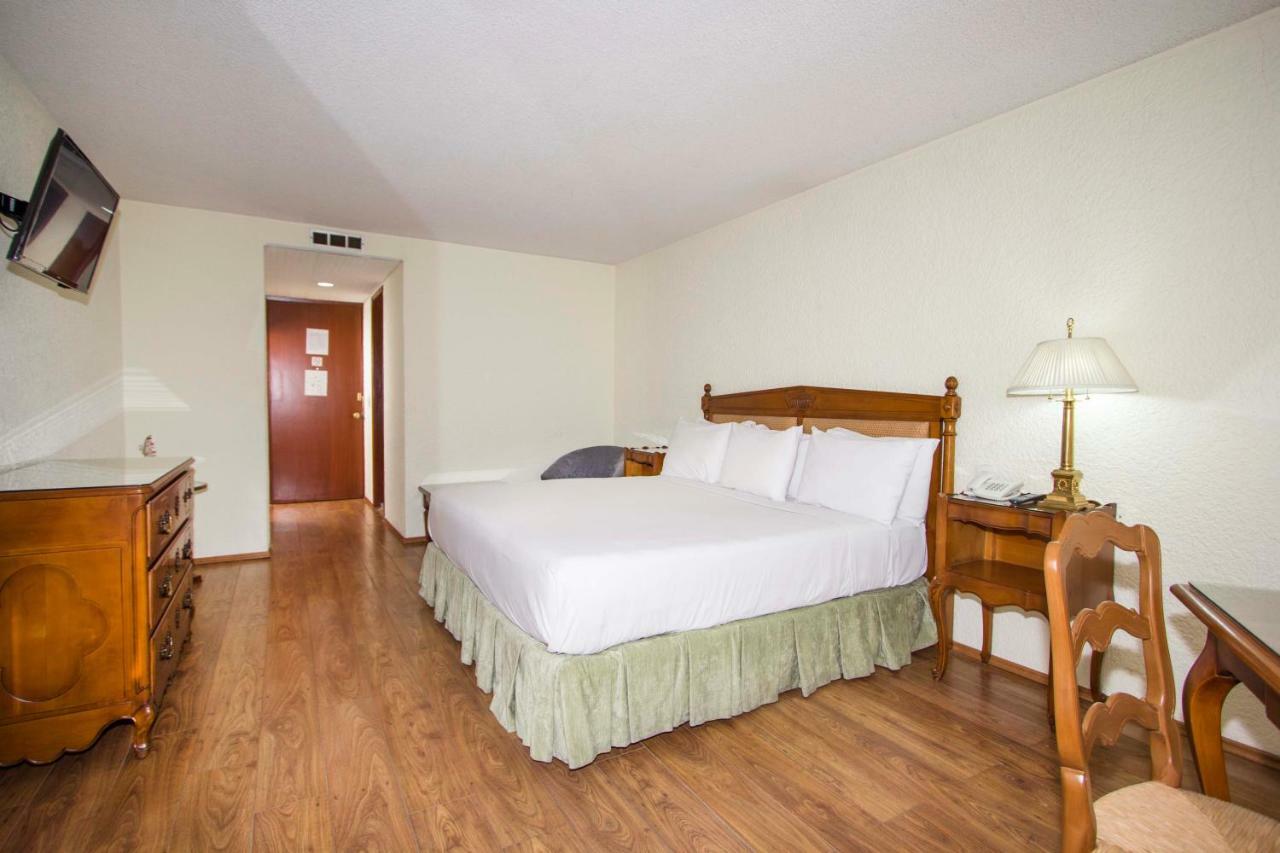 Hotel Valle De Mexico Toreo Εξωτερικό φωτογραφία